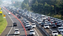 Polisi Berlakukan One Way Arah Puncak