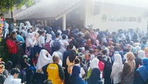 Antrean Panjang Masih Terjadi di Hari Kedua PPDB Kota Depok