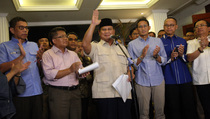Koalisi Prabowo-Sandi Sebaiknya Tetap di Luar Pemerintahan
