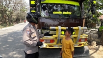 Diamankan, Bocah 15 Tahun Kendarai Truk Besar