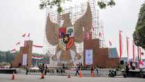 Extramarks Bangun Gapura Garuda Pancasila Setinggi 17 Meter