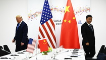 Gencar Serang Tiongkok, Trump Ternyata Punya Rekening di Sana