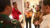 Usai Salat Istiska, Presiden Tinjau Lokasi Karhutla