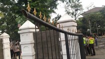 Demo Ricuh, Pagar DPRD Jabar Rusak