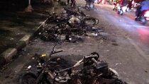 Usai Demo, Kerangka Kendaraan Teronggok di Tepi Jalan