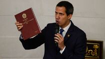 AS Akan Beri Dana US$ 52 Juta ke Juan Guaido