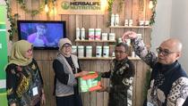 Herbalife Gandeng TNP2K Luncurkan Program Komunitas Sehat