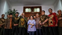 Doakan Wiranto Segera Sembuh, Megawati Minta Kader PDIP Waspada