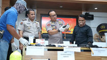 Polisi Gelar Hasil Tangkapan Terduga Teroris