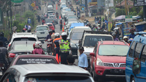 Jalur Puncak Kembali Berlakukan Satu Arah