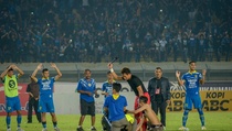 Persib Gilas Arema 3-0