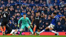 Tundukkan Chelsea, Everton Menjauh dari Zona Degradasi