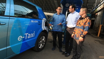 Demam Kendaraan Listrik, Blue Bird Tambah 60 Mobil