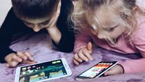 App Annie: 98% Generasi Z Sudah Miliki Ponsel Sejak Usia 10 Tahun.
