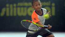 Petenis Junior Antusias Tanding di MedcoEnergi FIKS Sportama Junior Tennis Open 2019