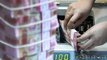 Menyusutnya Defisit Perdagangan Picu Penguatan Rupiah