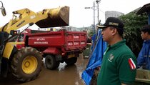 Pemkot Jaktim Perkirakan Pembersihan Dampak Banjir Butuh Seminggu