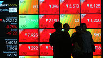 Asing Lepas Saham, IHSG Terkoreksi Tipis