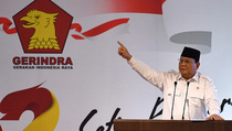 Survei Charta Politika: Elektabilitas Prabowo Turun, Ganjar Pranowo Stagnan