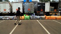 Ekonom Minta Pemerintah Konsisten Tindak Impor Pakaian Bekas Ilegal