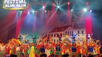 Pertunjukan Inggit Ganarsih dan Sampek Engtay Ditunda