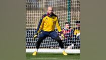 Lazio Kontrak Pepe Reina dari AC Milan