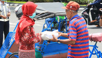 Program Makan Gratis Pemprov Jateng Diserbu Berbagai Kalangan