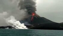 Muntahkan Abu Vulkanik, Anak Krakatau Level Waspada