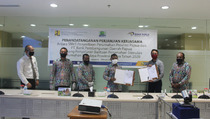 Kempupera Gandeng Bank Papua Salurkan Dana Bedah Rumah Rp 68,775 M