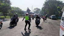 PSBB, Mayoritas Warga Bandung Keluar Rumah karena Takut Kehilangan Pekerjaan
