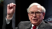 Buffet Kritik Penanganan Krisis Perbankan dan Debt Ceiling