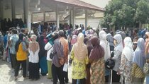 Abai Protokol Kesehatan, 1.250 Orang Antre Pembagian Bantuan Sosial Tunai di Kulon Progo