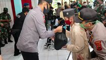 Alumni Akabri 89 Gelar Baksos Bagikan 1.500 Paket Sembako di Sukaluyu Bogor