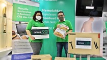 Manulife Serahkan Rp 3,5 Miliar kepada Pekerja Medis