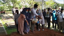 Suami Bupati Bogor Ade Yasin Berpulang karena Kanker Paru-paru