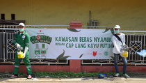 Cap Lang Kayu Putih Plus Lakukan Fogging untuk Wujudkan Indonesia Bebas DBD