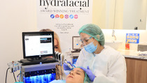Crystal Aesthentic Clinic Gabung Dermaster Clinic Indonesia