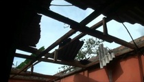 Angin Puting Beliung Rusak Belasan Rumah di Tulang Bawang