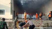 Pabrik Sepatu di Sragen Terbakar