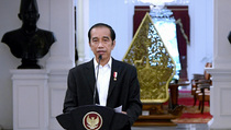 Jokowi Bagikan 584.407 Sertifikat Tanah di 26 Provinsi