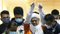 Rizieq Segera Dimejahijaukan, Pengacara: Kita Berdoa