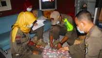 Jelang Natal dan Tahun Baru, Satpol PP Depok Razia Miras