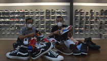 Bisnis Sepatu Online Raup 9.000 Pesanan Per Hari