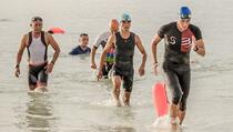 Sandiaga Uji Coba Langsung Triatlon di Mandalika Lombok