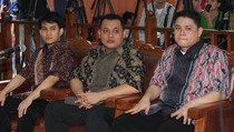 Hakim Tolak Eksepsi 5 Terdakwa Pembunuh Irzen Octa