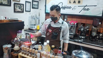 Strategi Rollas Cafe Bertahan di Masa Pandemi