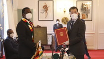 Zimbabwe Terima Sumbangan 200.000 Dosis Vaksin Covid-19 dari Tiongkok