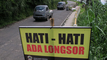 Longsor di Purworejo, 4 Pengendara Motor Terluka