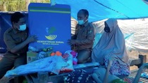 Kemsos Beri Kursi Roda untuk Bocah Kelainan Tulang Belakang Penyintas Gempa Majene