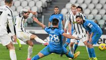 Hajar Spezia 3-0, Juventus Pangkas Jarak